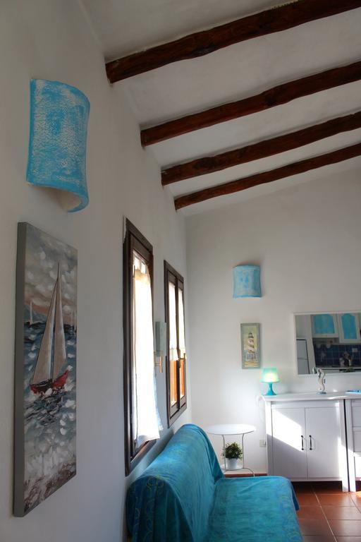La Marmorata Vacation House Apartment ซานตา เตเรซา กัลลูรา ห้อง รูปภาพ