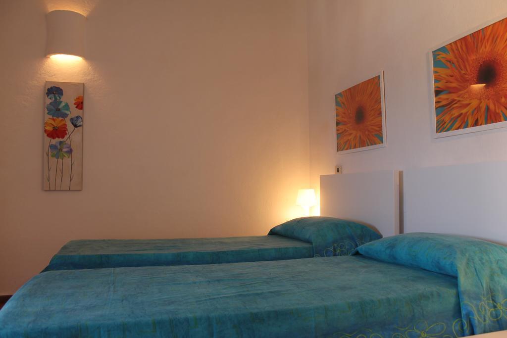 La Marmorata Vacation House Apartment ซานตา เตเรซา กัลลูรา ภายนอก รูปภาพ